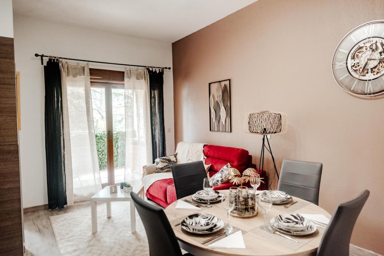 Appartement Moderne Central Avec Piscine, Garage Prive Et Terrasse Sud ユゼ エクステリア 写真